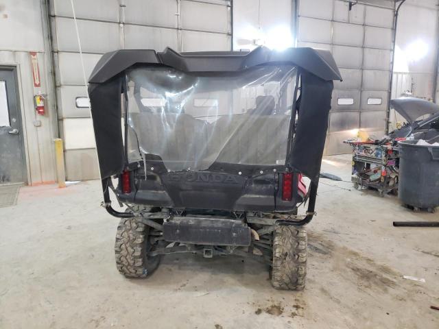2016 HONDA SXS1000 M5 1HFVE042064004917