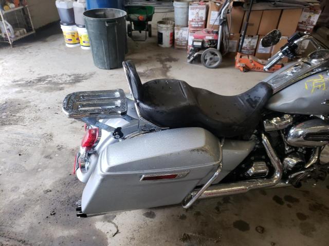 2019 HARLEY-DAVIDSON FLHR 1HD1FBC19KB626784