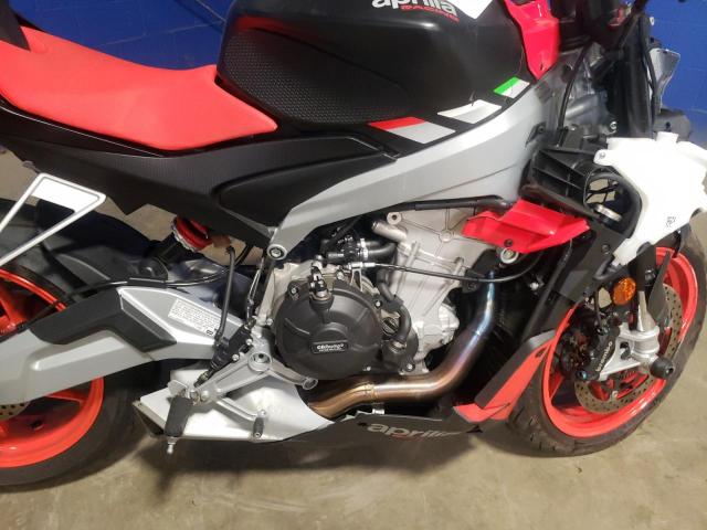 2021 APRILIA TUONO ZD4KSUE08MS000359
