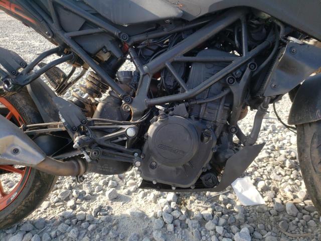 2017 KTM 390 DUKE MD2JPJ401HC210126