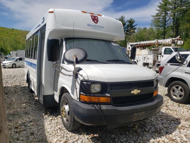 Salvage trucks for sale at Warren, MA auction: 2015 Chevrolet Express G3