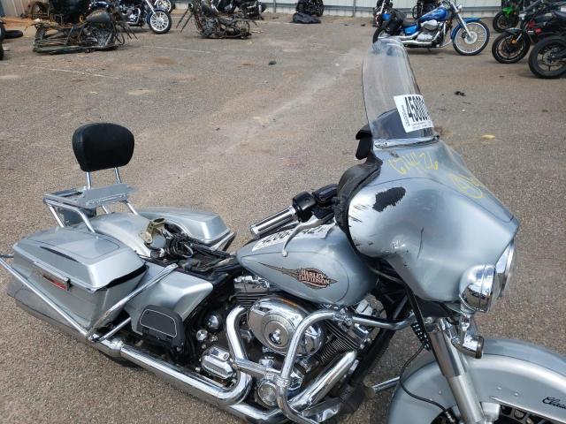 2011 HARLEY-DAVIDSON FLHTC 1HD1FF416BB674426