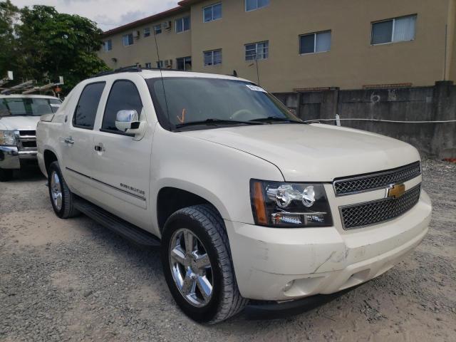 Salvage cars for sale from Copart Opa Locka, FL: 2013 Chevrolet Avalanche