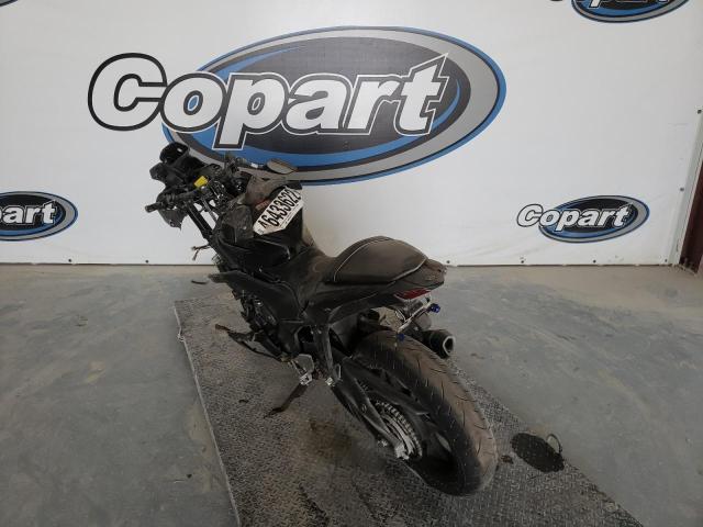 2021 YAMAHA YZFR3 A MH3RH18Y1MK005882