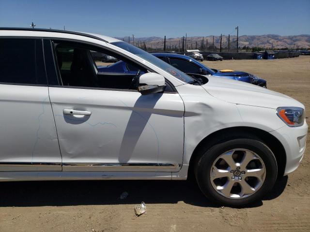 2016 VOLVO XC60 T5 YV440MDJ6G2849654