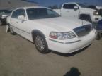 2004 LINCOLN  TOWN CAR