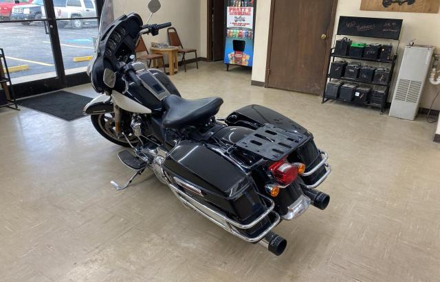 2019 HARLEY-DAVIDSON FLHTP 1HD1FMP13KB621120