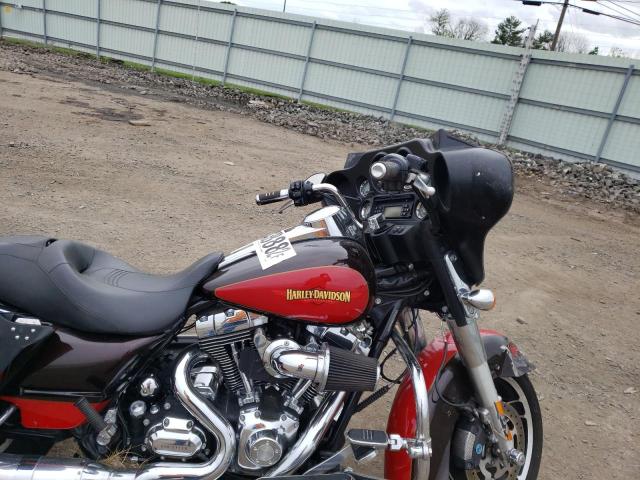 2010 HARLEY-DAVIDSON FLHX 1HD1KB418AB635226