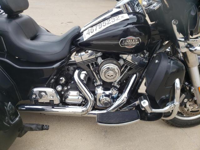 2011 HARLEY-DAVIDSON FLHTCUTG 1HD1MAM15BB855252