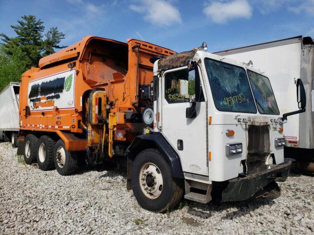 Salvage trucks for sale at Warren, MA auction: 2015 Peterbilt 320