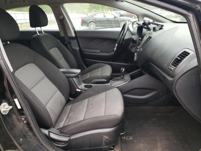 KNAFX5A8XG5627628 KIA FORTE EX