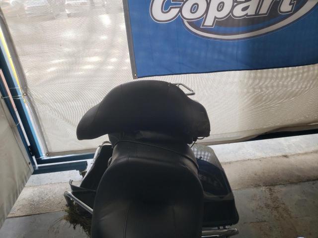 2011 HARLEY-DAVIDSON FLHTC 1HD1FF419BB603365