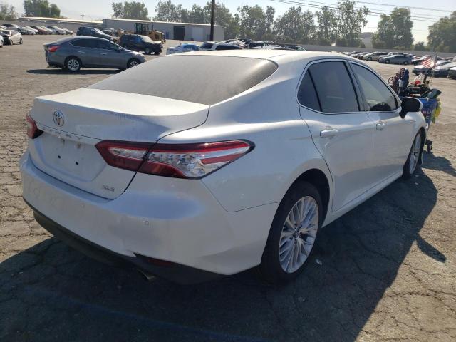 2018 TOYOTA CAMRY L/LE 4T1B11HK0JU022040