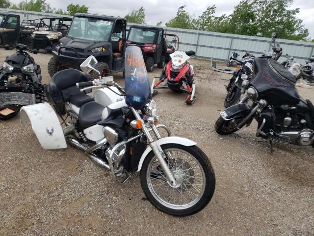 Salvage motorcycles for sale at Pekin, IL auction: 2006 Honda VT600 CD