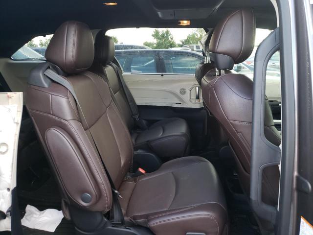 2021 TOYOTA SIENNA LIM 5TDERKEC2MS001924