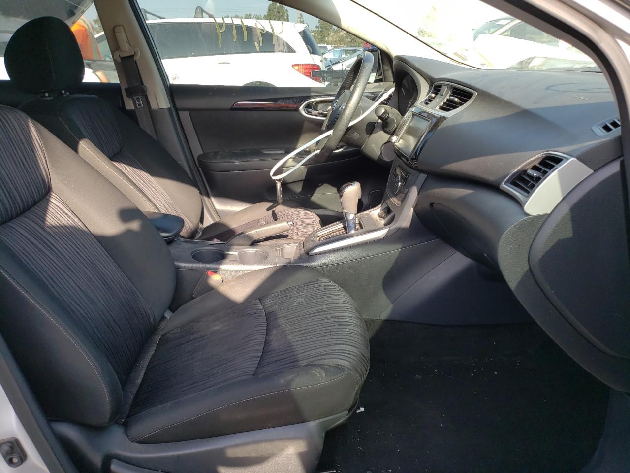 3N1AB7AP2KY369179 NISSAN SENTRA 2019