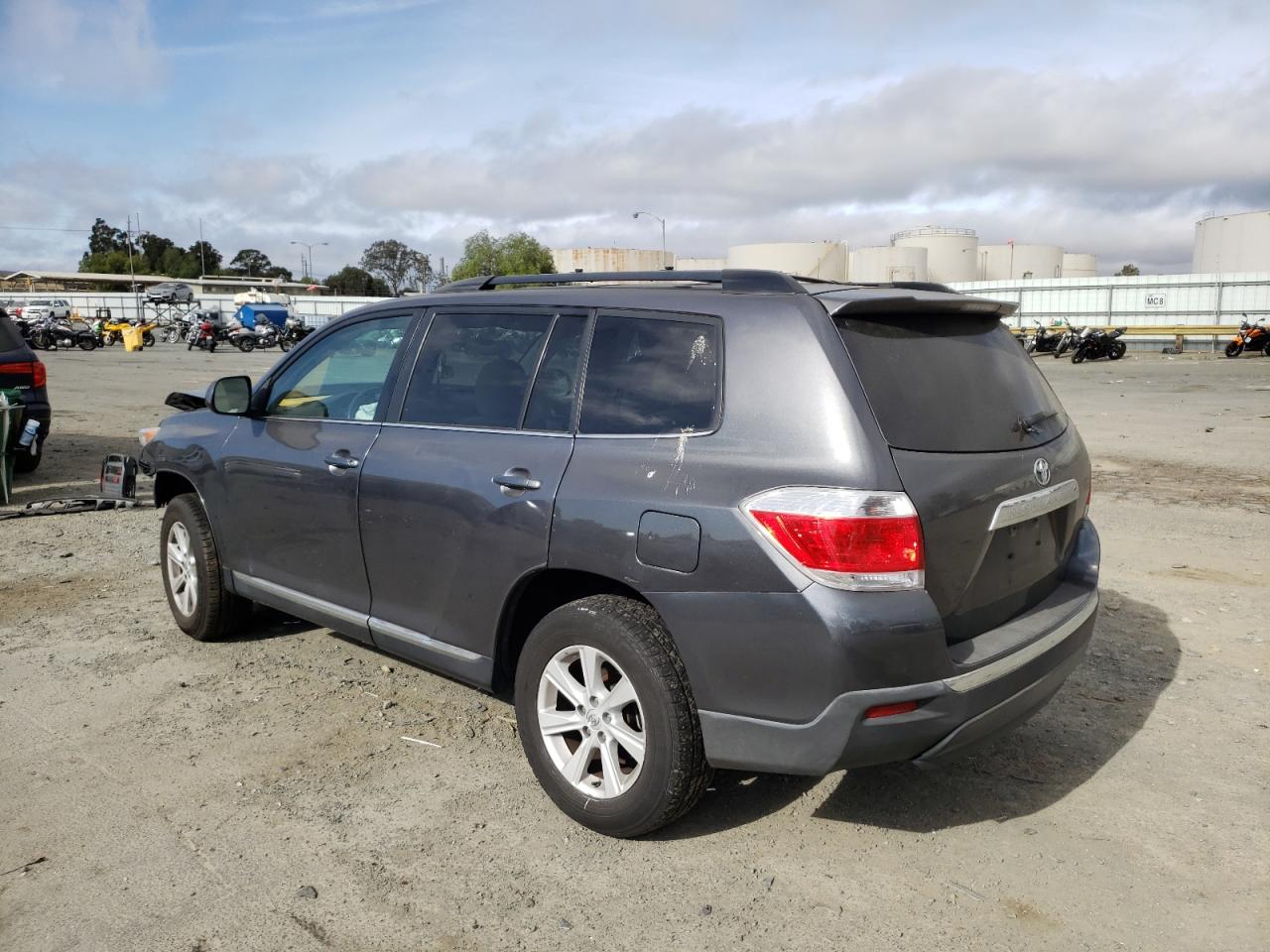 5TDZK3EH0DS123558 2013 Toyota Highlander Base