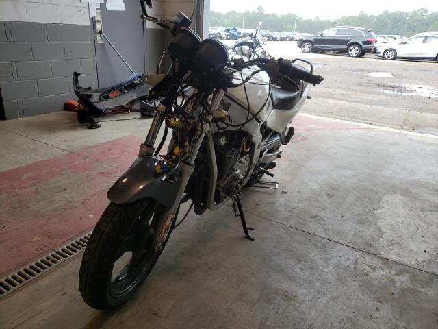 2000 SUZUKI GS500 E JS1GM51A9Y2100308