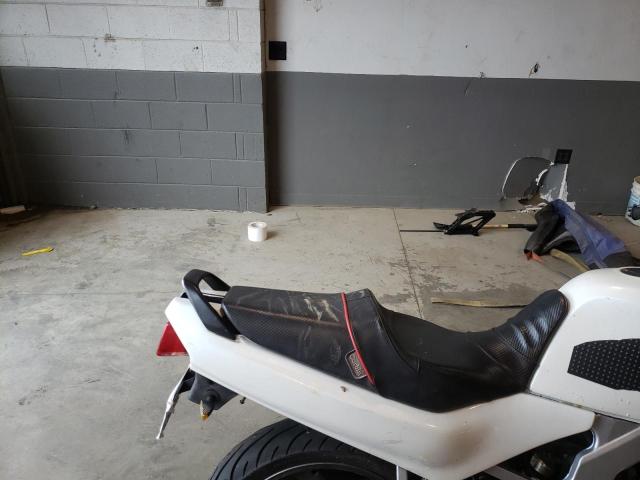 2000 SUZUKI GS500 E JS1GM51A9Y2100308