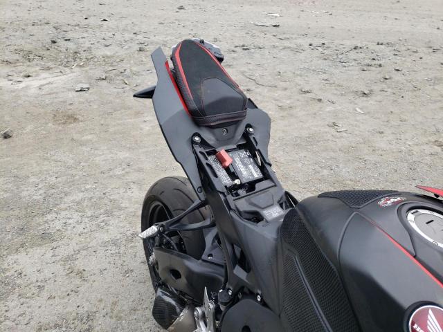 2017 HONDA CBR1000 RA JH2SC7754HK000889