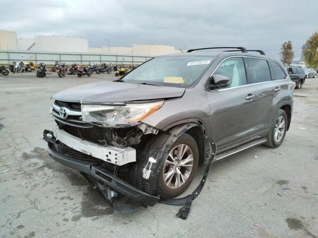 VIN 5TDBKRFH5ES006157 2014 Toyota Highlander, LE no.2