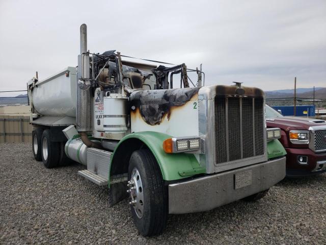 Salvage cars for sale from Copart Reno, NV: 2000 Peterbilt 379