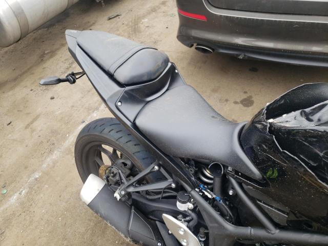 2021 YAMAHA YZFR3 A MH3RH18Y5MK007411