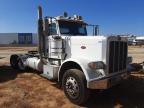 photo PETERBILT 388 2010