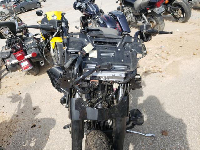 2019 HARLEY-DAVIDSON FLHXS 1HD1KRP34KB617975