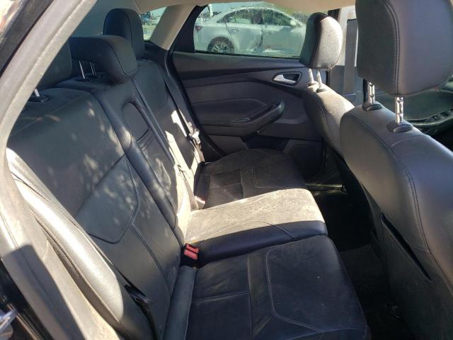 1FADP3F21GL275656 Ford FOCUS SE