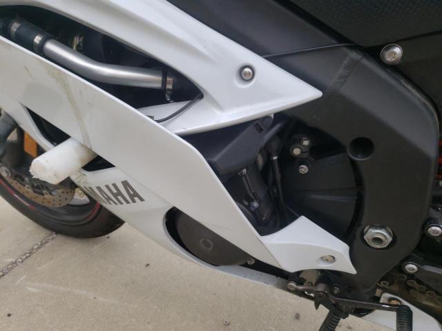 2015 YAMAHA YZFR6 JYARJ16E3FA034185