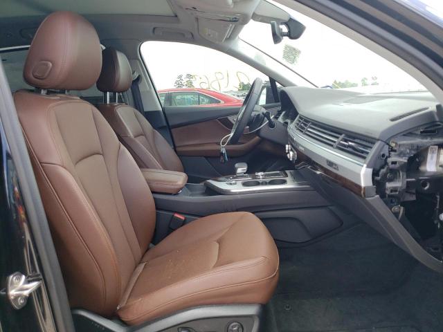 VIN WA1LHAF72KD030459 2019 Audi Q7, Premium Plus no.5