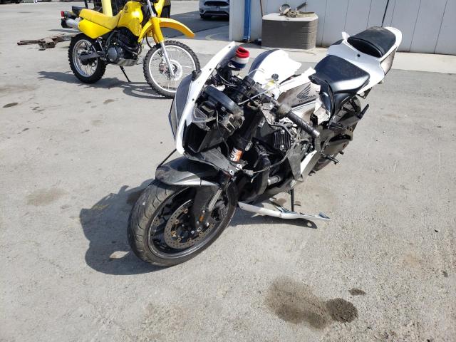 2009 HONDA CBR600 RR - JH2PC40429K200077