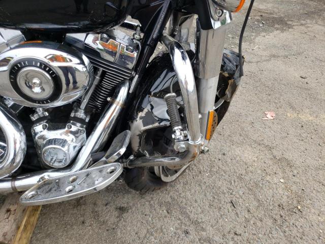 2010 HARLEY-DAVIDSON FLHX 1HD1KB412AB624805