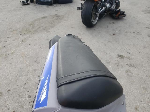 2020 YAMAHA YZFR3 A MH3RH18Y3LK003808