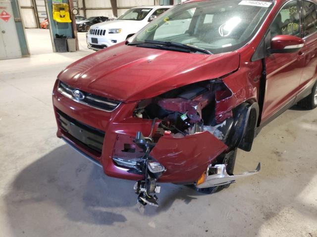 1FMCU9J99FUB69885 Ford Escape Titanium