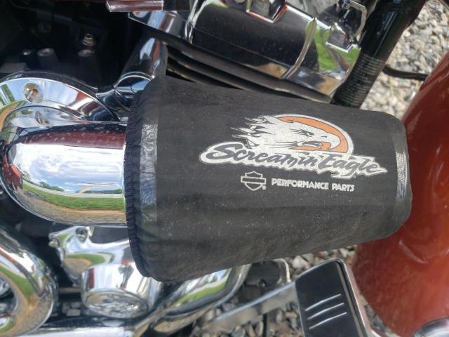 2011 HARLEY-DAVIDSON FLHX 1HD1KB41XBB604335