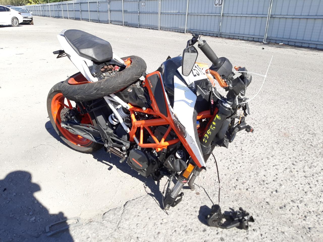 MD2JPJ408JC256963 KTM MOTORCYCLE 2018