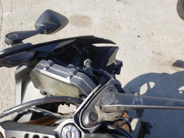 2019 YAMAHA YZFR3 A MH3RH18Y3KK002205
