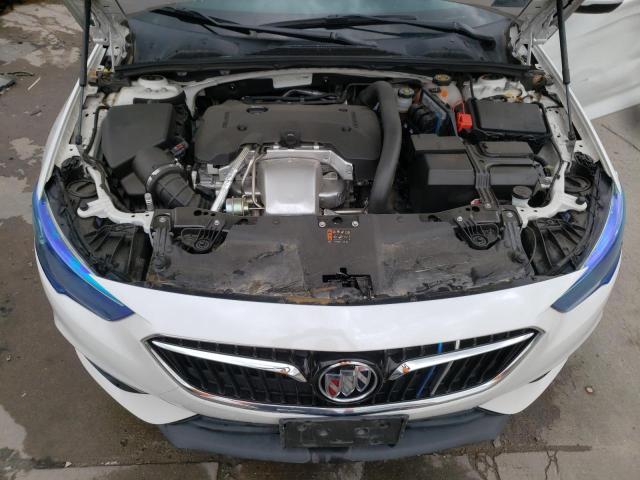 2018 BUICK REGAL ESSE W04GR6SX4J1101551