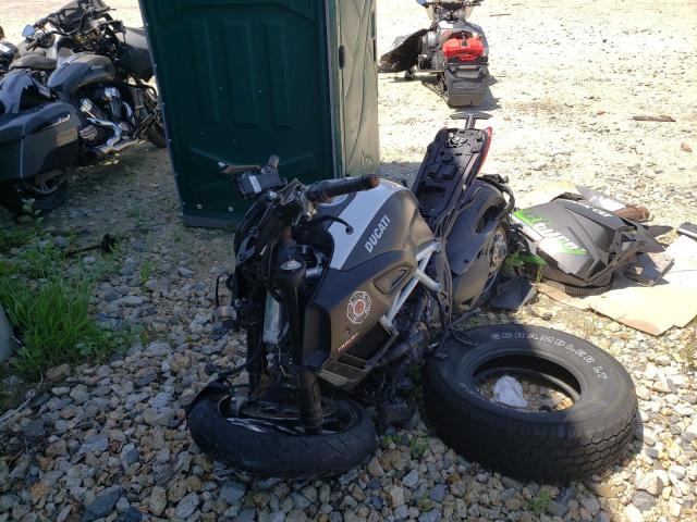 2015 DUCATI DIAVEL ZDM13BSW6FB020005