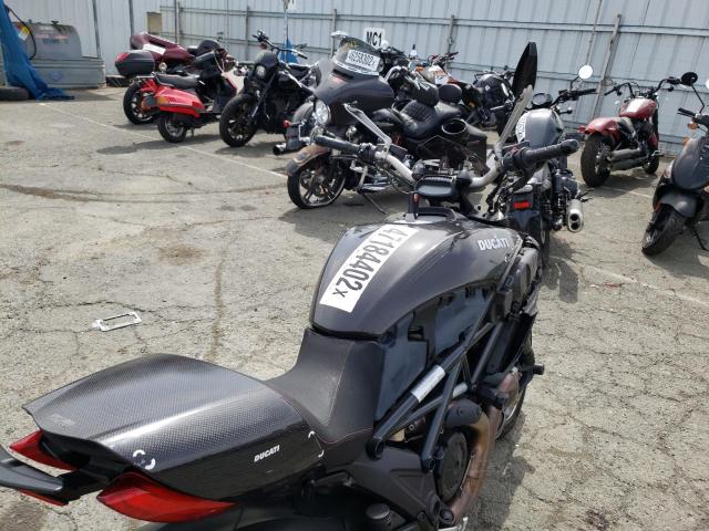 2011 DUCATI DIAVEL ZDM13BLW5BB000997