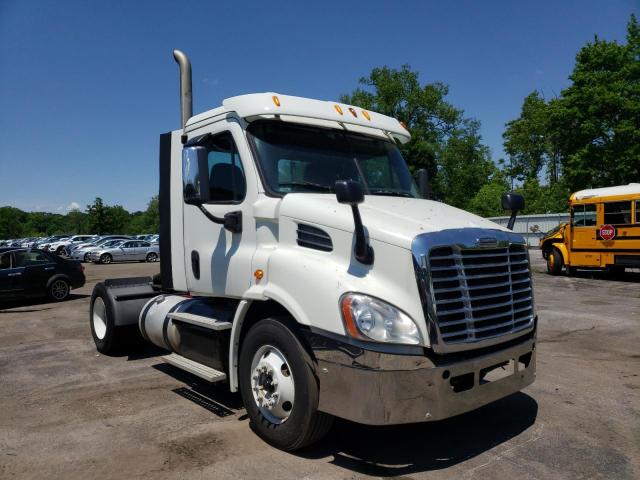 Salvage trucks for sale at Marlboro, NY auction: 2014 Freightliner Cascadia 1