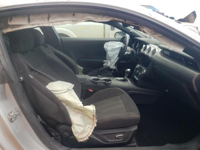 1FA6P8THXK5111463 Ford Mustang 2019. Фото: 4