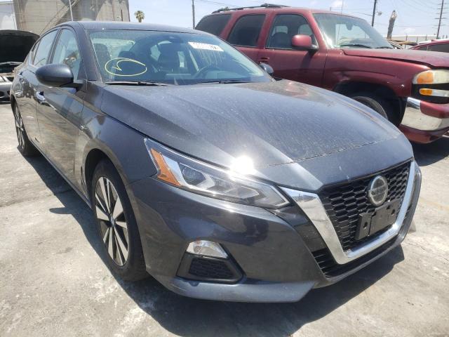 Salvage cars for sale from Copart Wilmington, CA: 2021 Nissan Altima SV