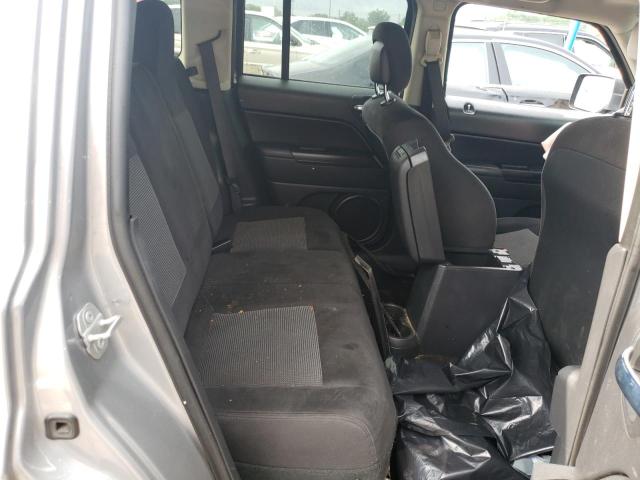  JEEP PATRIOT 2016 Серебристый