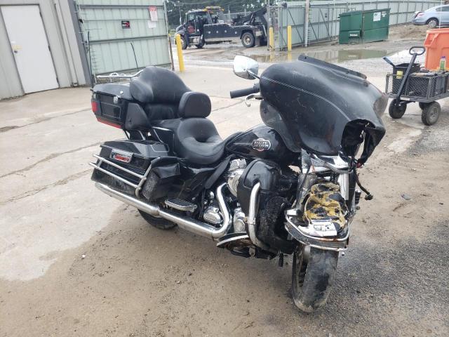 2010 HARLEY-DAVIDSON FLHTCU - 1HD1FC411AB629214