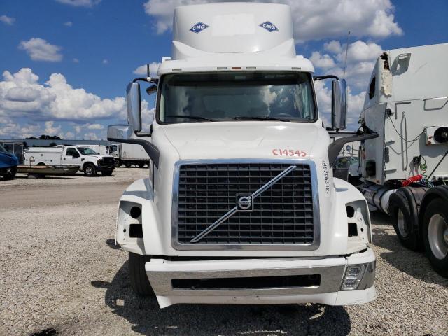 2015 VOLVO VN VNL 4V5NC9UG1FN913659