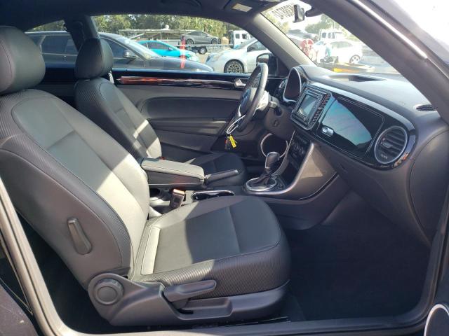 2018 VOLKSWAGEN BEETLE SE 3VWJD7AT4JM713358