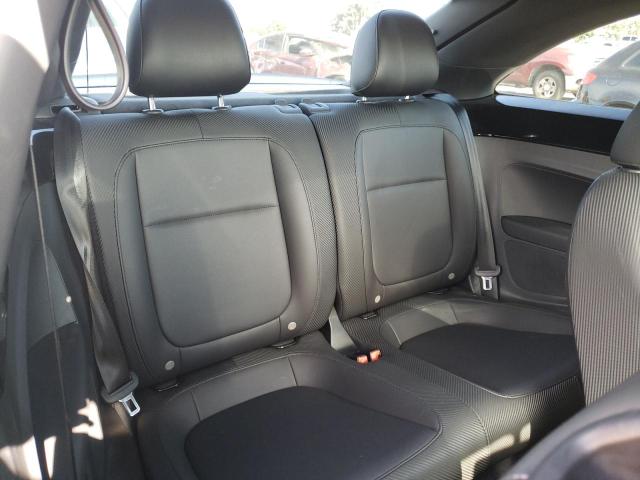 2018 VOLKSWAGEN BEETLE SE 3VWJD7AT4JM713358